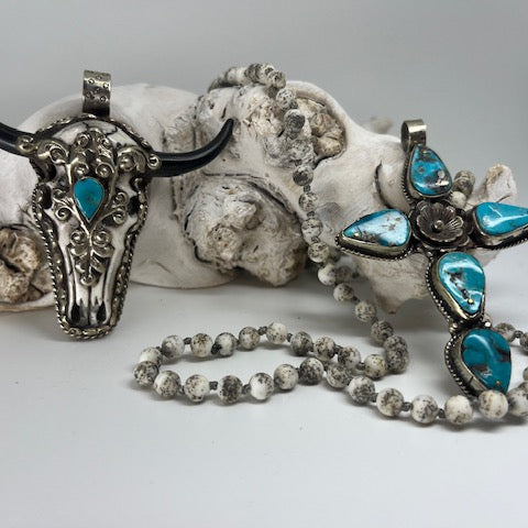 White and Cream Beaded Necklace