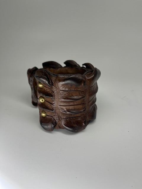 Alligator Cuff (Brown)