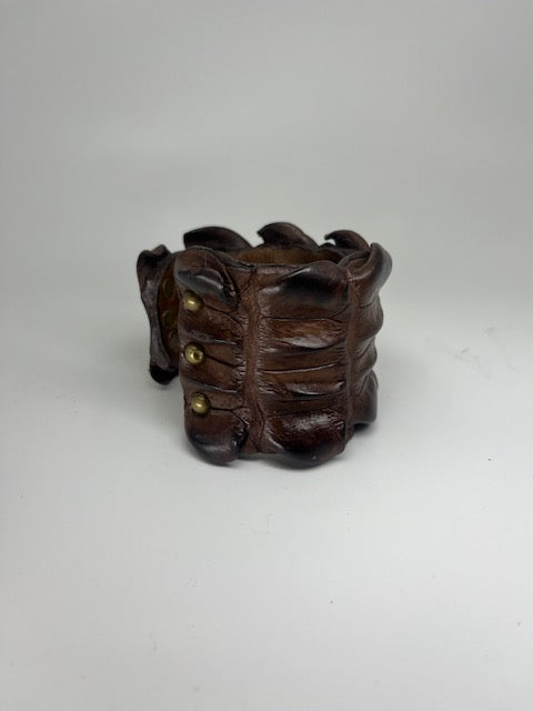 Alligator Cuff (Brown)